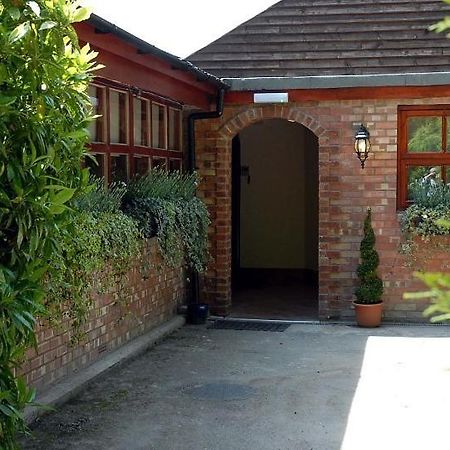 Hopbine House Bed and Breakfast Hereford Exteriör bild